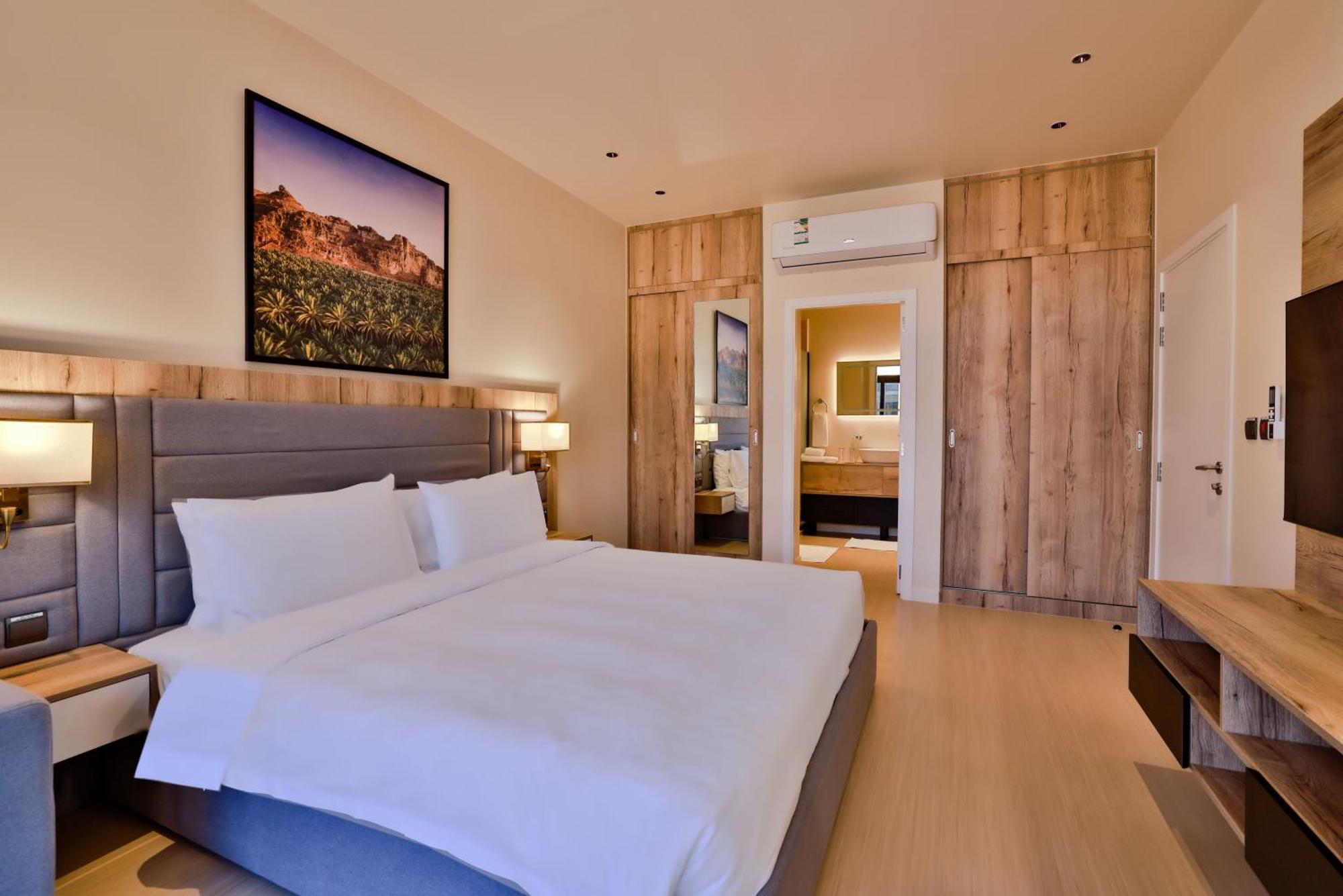 Cloud 7 Residence Alula Ал Ула Екстериор снимка