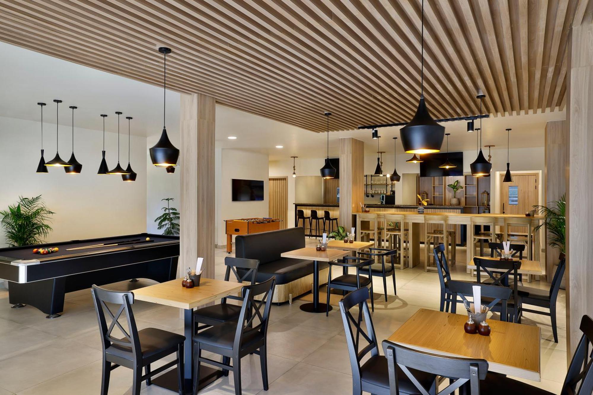 Cloud 7 Residence Alula Ал Ула Екстериор снимка